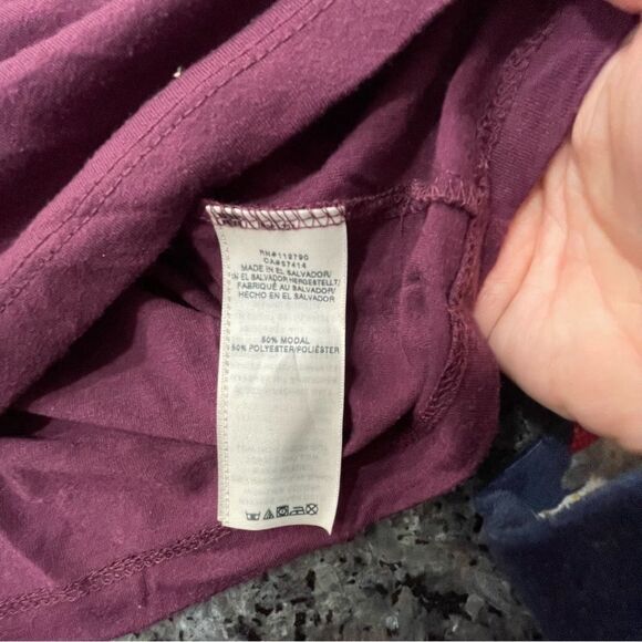 True Religion Women’s Buddha Guitar Graphic Tee Size Large Maroon - Picture 7 of 9